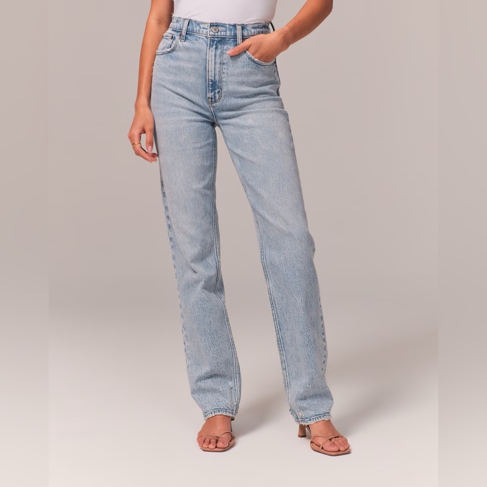 Abercrombie 90’s Straight Leg Jean | Curve Love line
